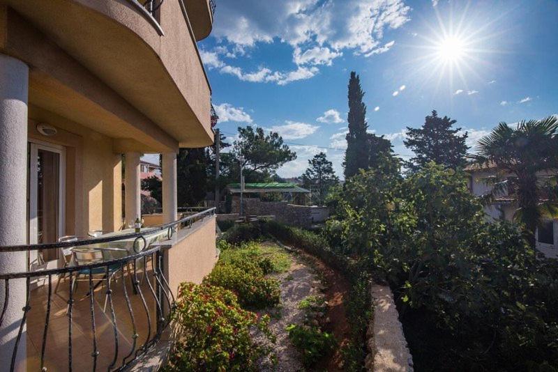 Marija F4 Apartment Đảo Krk Ngoại thất bức ảnh